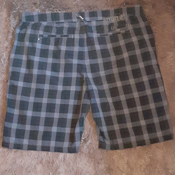 Hurley Plaid Shorts - Picture 2 of 6